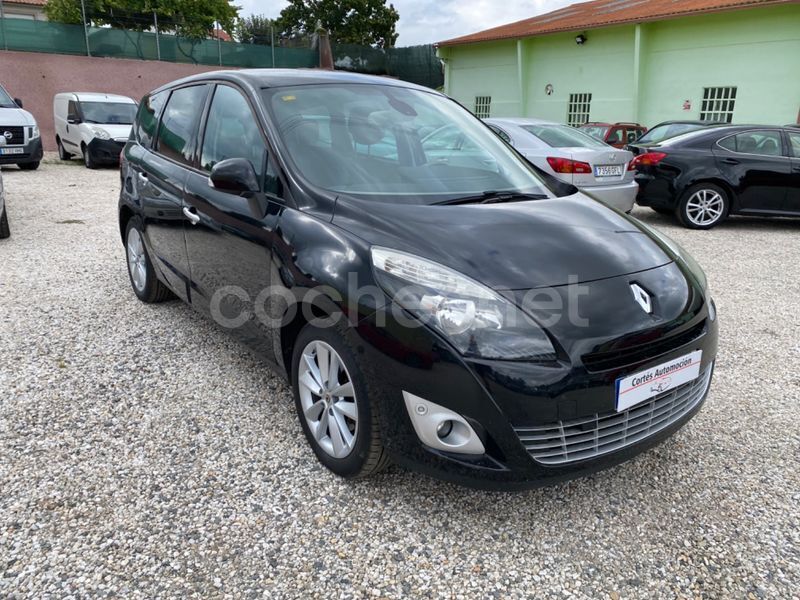 Usado Renault Grand Scénic III 110 CV (80 kW) 2011 Negro Monovolumen