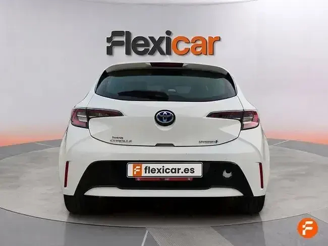 Occasion Toyota Corolla Business Edition 122 PK (89 kW) 2021 Wit