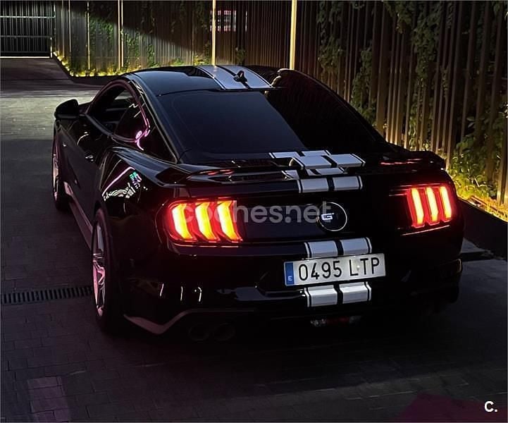 Usado Ford Mustang GT 450 CV (330 kW) 2021 Negro Coupe