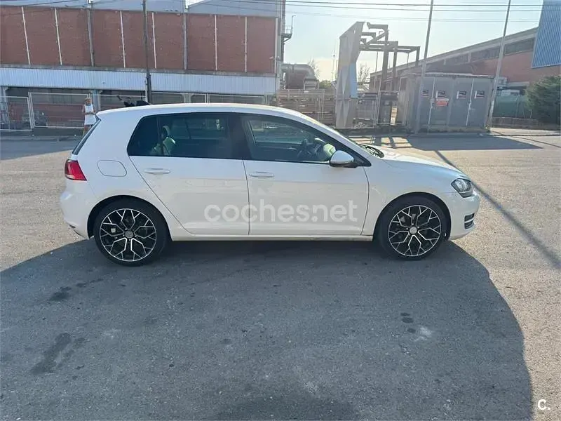 Usado VW Golf VII Advance 150 CV (110 kW) 2016 Blanco Berlina