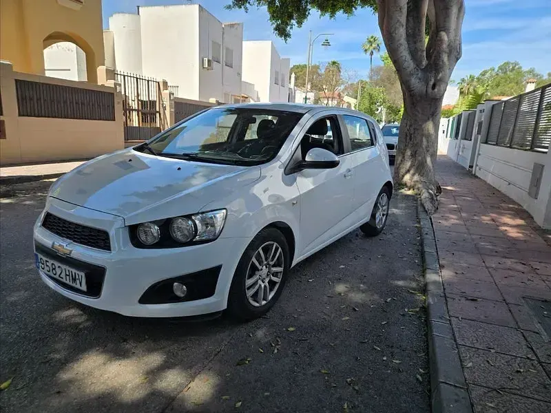 Usado Chevrolet Aveo LTZ 95 CV (69 kW) 2012 Blanco Berlina