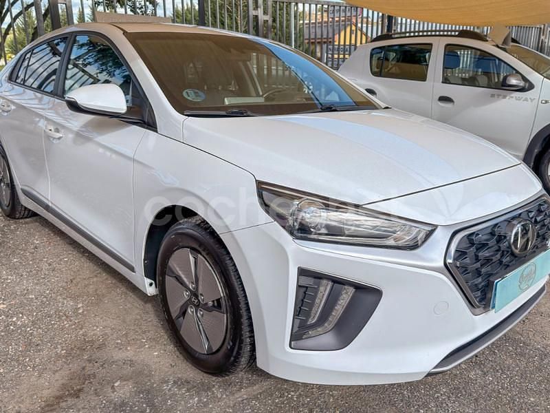 Usado Hyundai Ioniq 141 CV (103 kW) 2022 Blanco Utilitario
