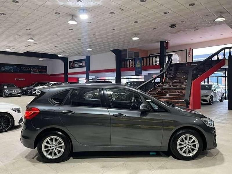 Usado BMW 218 Active Tourer 150 CV (110 kW) 2020 Gris Monovolumen