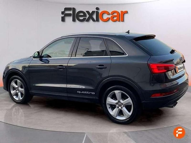 Usado Audi Q3 Premium 150 CV (110 kW) 2018 Negro SUV