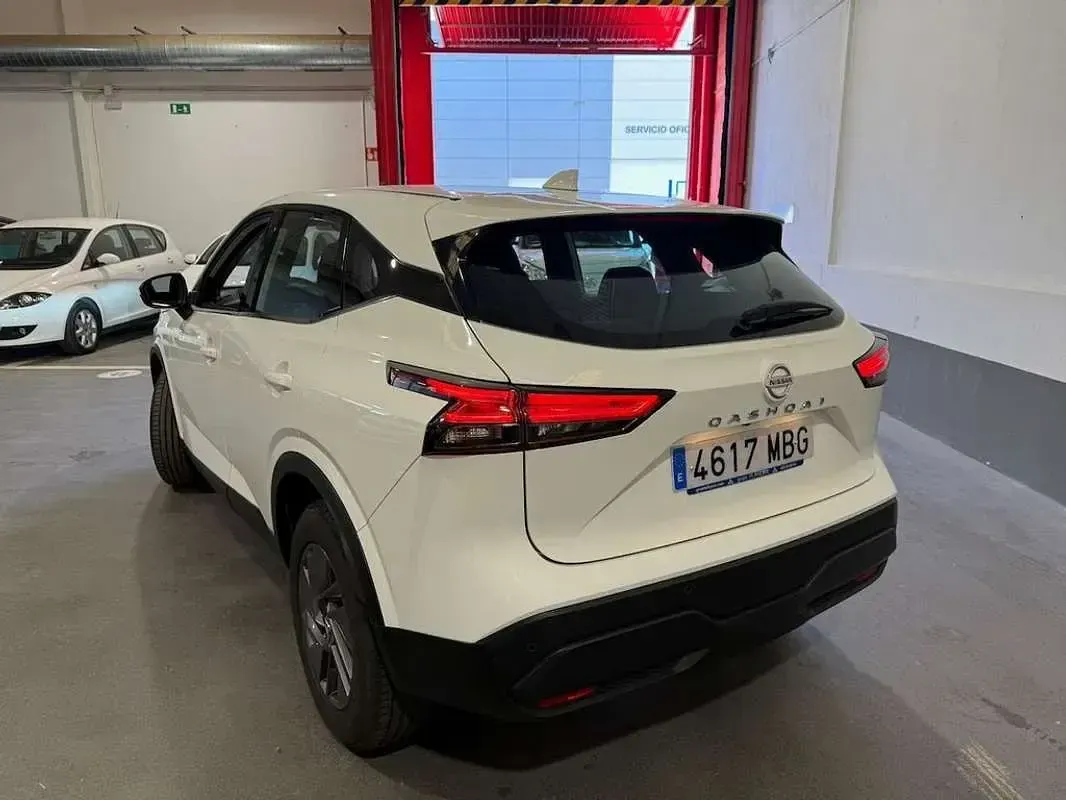 Usado Nissan Qashqai Acenta 140 CV (102 kW) 2022 Blanco SUV