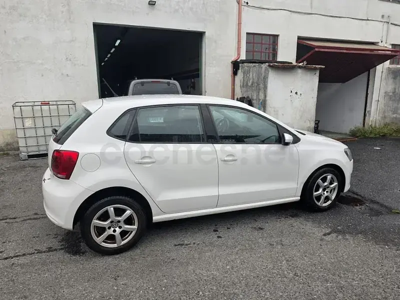 Usado VW Polo Advance 90 CV (66 kW) 2012 Blanco Utilitario