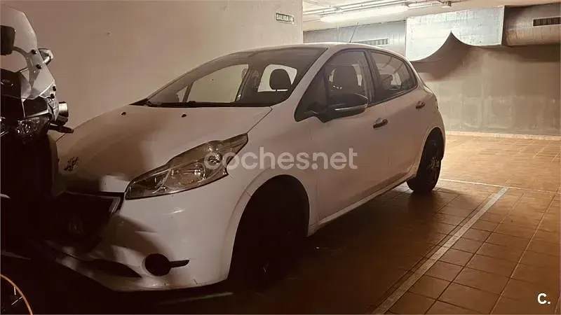 Usado Peugeot 208 Business-Line 68 CV (50 kW) 2015 Blanco Utilitario
