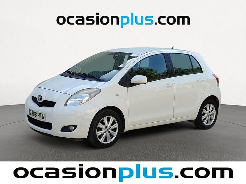 Blanco Usado 2011 Toyota Yaris Connect Style Utilitario | 7890 € (Buen precio) - Imagen 1/4