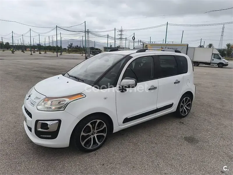 Usado Citroën C3 Picasso Attraction 92 CV (67 kW) 2014 Blanco Monovolumen