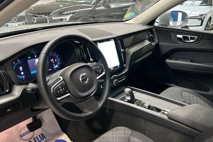 Usado Volvo XC60 Core 197 CV (144 kW) 2024 Gris SUV