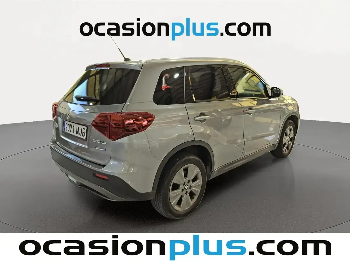 Usado Suzuki Vitara 129 CV (94 kW) 2023 Gris SUV