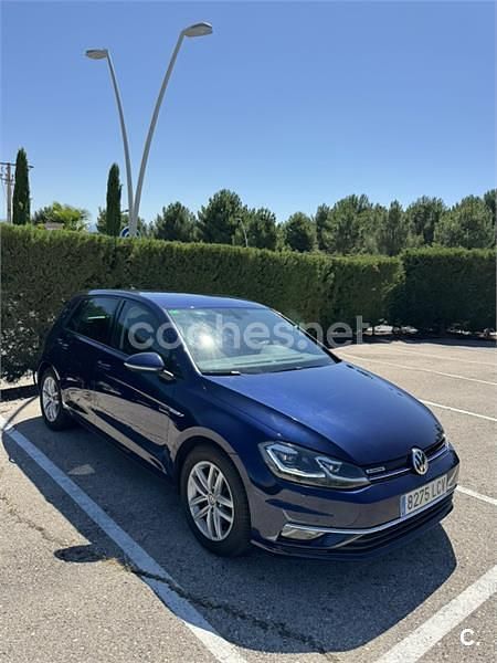 Negro Usado 2020 VW Golf VIII Advance Berlina | 18.200 € (Super precio) - Imagen 1/4