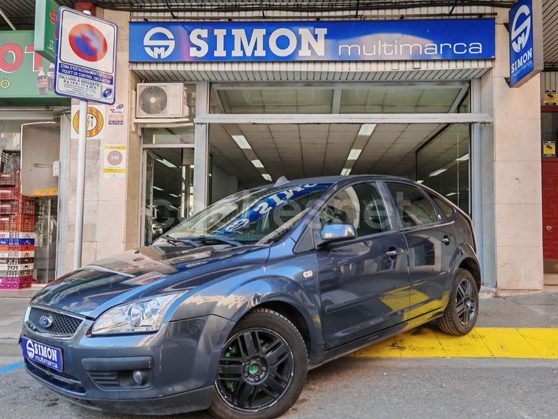 Azul Usado 2006 Ford Focus Ghia Berlina | 2990 € (Precio justo) - Imagen 1/4
