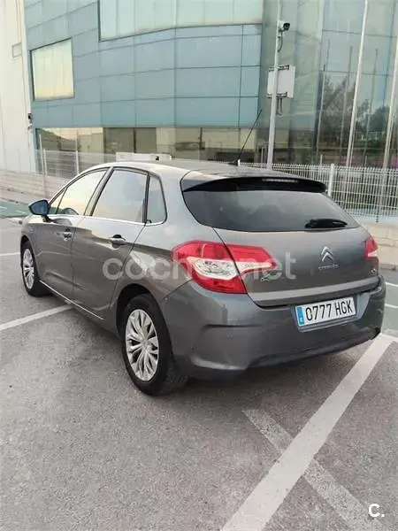Usado Citroën C4 Seduction 92 CV (67 kW) 2011 Gris / plata Berlina