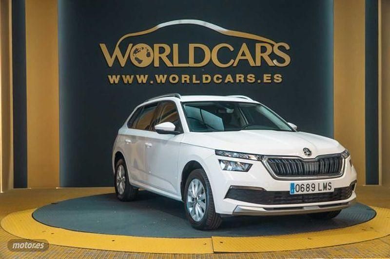 Usado Skoda Kamiq Ambition 110 CV (80 kW) 2021 Blanco SUV
