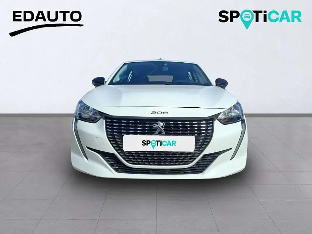 Usado Peugeot 208 Active 102 CV (75 kW) 2023 Blanco Utilitario