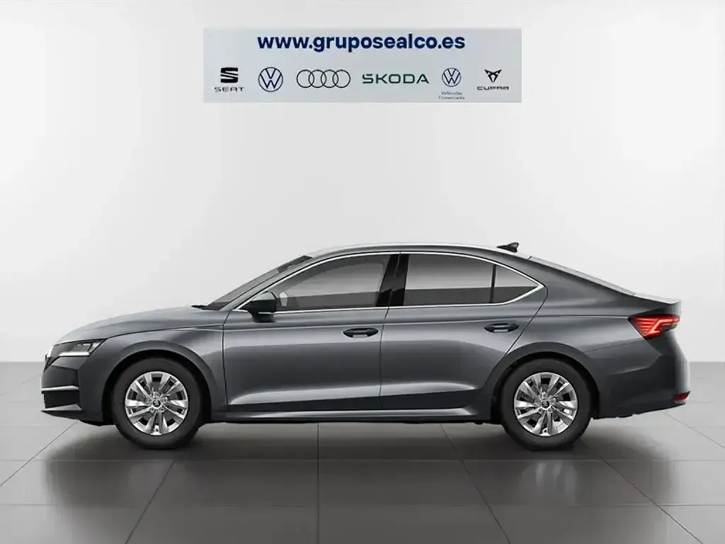 Nuevo Skoda Octavia Selection 150 CV (110 kW) 2026 Gris