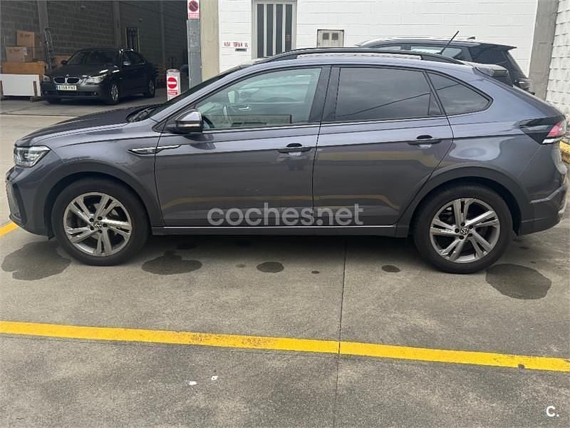 Usado VW Taigo R-line 110 CV (80 kW) 2022 Gris / plata SUV