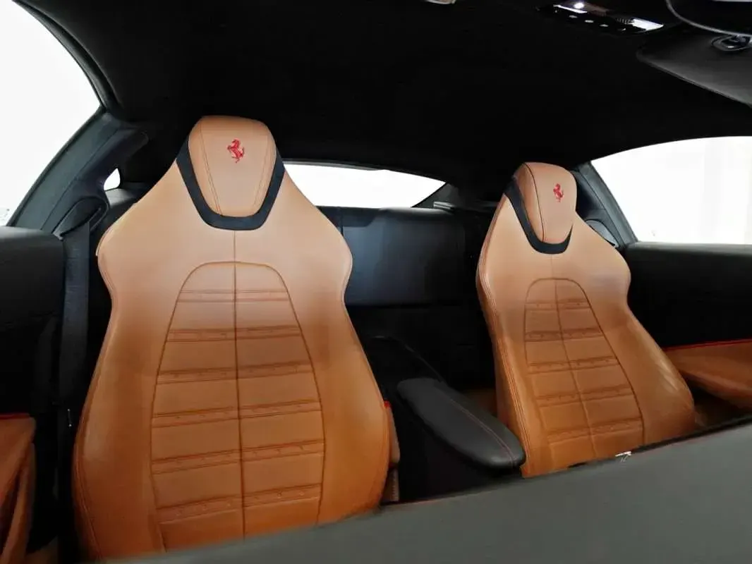 Usado Ferrari Roma 620 CV (456 kW) 2022 Rojo Coupe