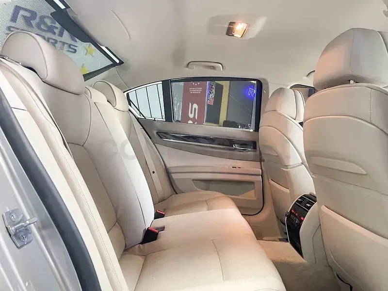 Usado BMW 750 407 CV (299 kW) 2011 Beige Berlina