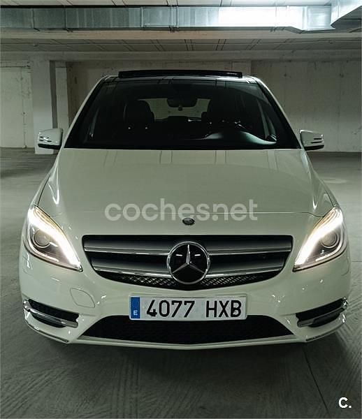 Usado Mercedes B180 109 CV (80 kW) 2014 Blanco Utilitario