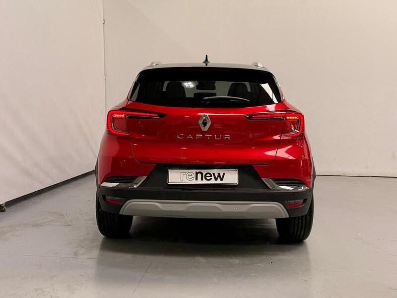 Usado Renault Captur Techno 90 CV (66 kW) 2024 Rojo SUV
