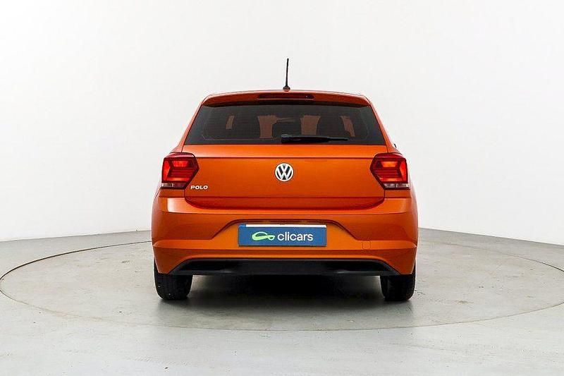 Usado VW Polo Advance 95 CV (69 kW) 2018 Naranja Utilitario