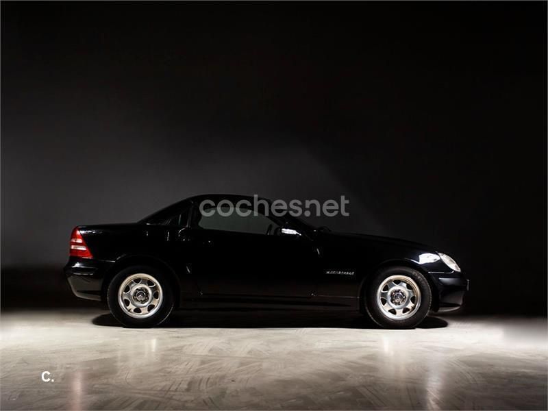 Usado Mercedes SLK200 163 CV (119 kW) 2000 Negro Descapotable