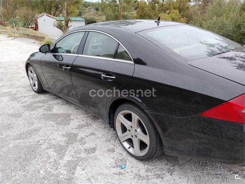 Usado Mercedes CLS320 224 CV (164 kW) 2007 Negro Berlina
