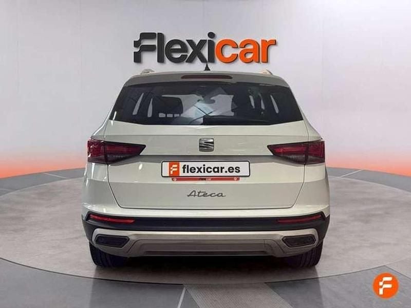 Usado Seat Ateca 150 CV (110 kW) 2022 Blanco SUV
