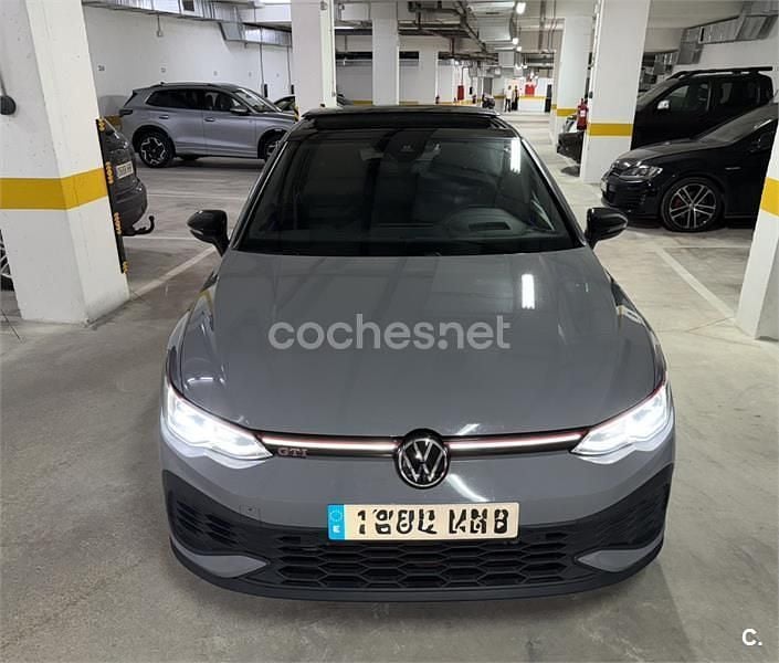 Usado VW Golf VIII GTI Clubsport 301 CV (221 kW) 2022 Gris / plata Berlina