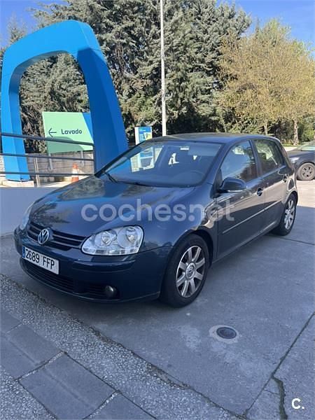 Usado VW Golf IV 105 CV (77 kW) 2006 Gris / plata Berlina