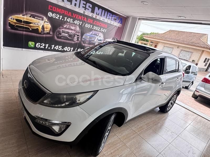 Blanco Usado 2015 Kia Sportage SUV | 8700 € (Precio justo) - Imagen 1/4