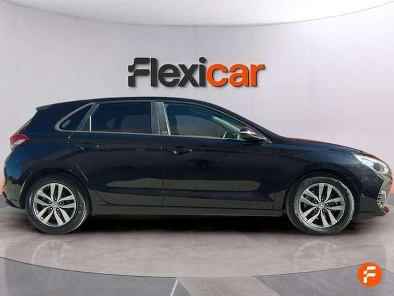 Begagnad Hyundai i30 120 HK (88 kW) 2018 Svart Sedan