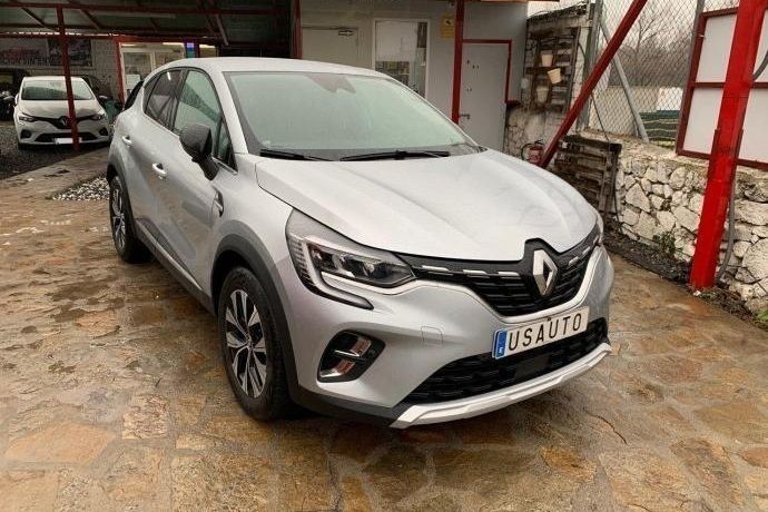 Usado Renault Captur Techno 91 CV (66 kW) 2024 Plateado SUV