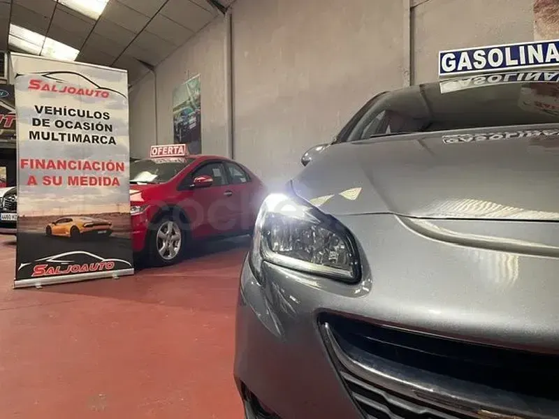 Usado Opel Corsa Selective 90 CV (66 kW) 2017 Gris / plata Utilitario