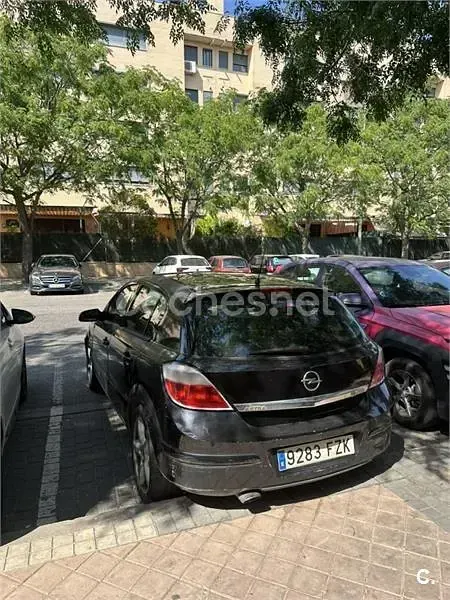 Usado Opel Astra Sport 120 CV (88 kW) 2008 Negro Berlina