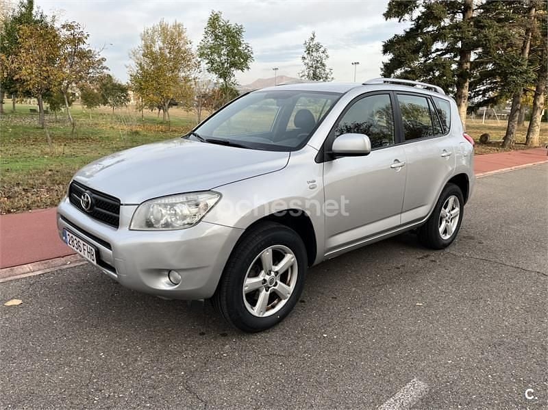 Gris / plata Usado 2006 Toyota RAV4 Executive SUV | 5950 € (Precio justo) - Imagen 1/4