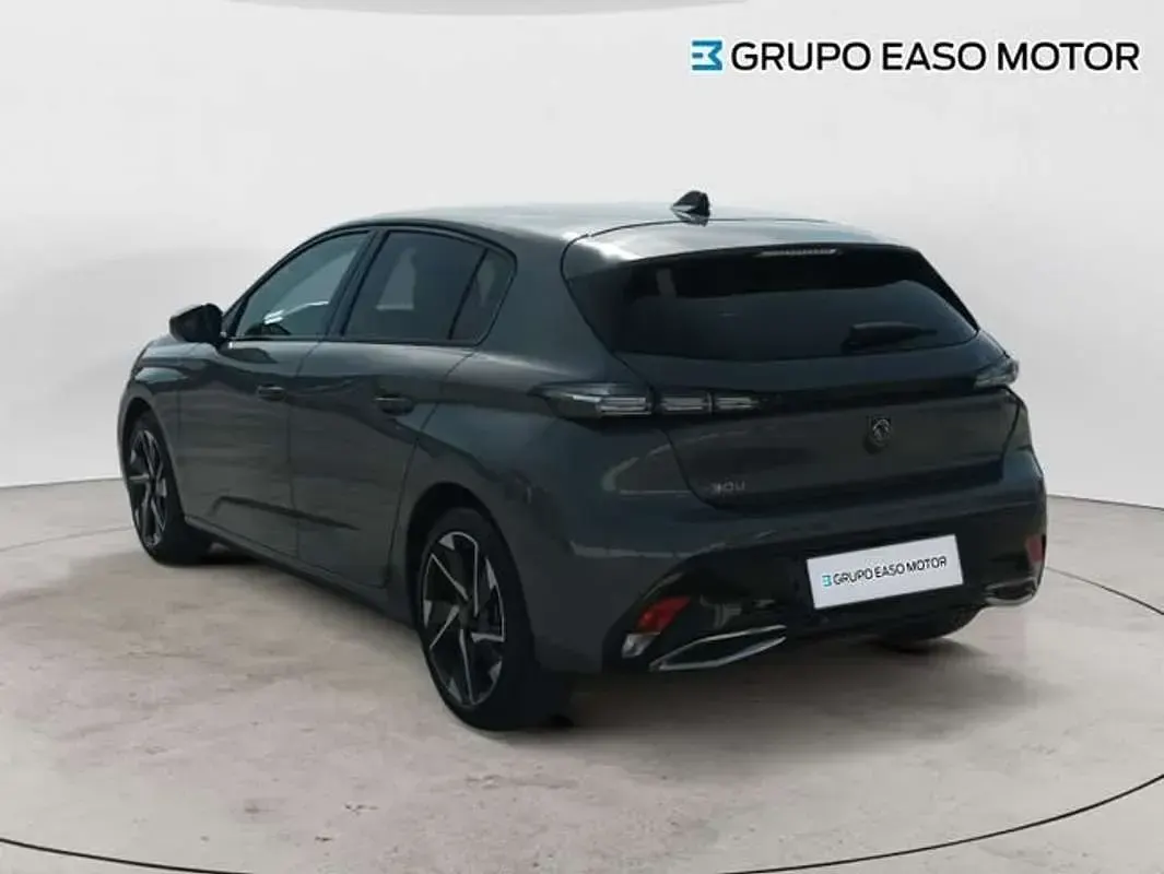 Usado Peugeot 308 Allure 131 CV (96 kW) 2024 Gris Utilitario