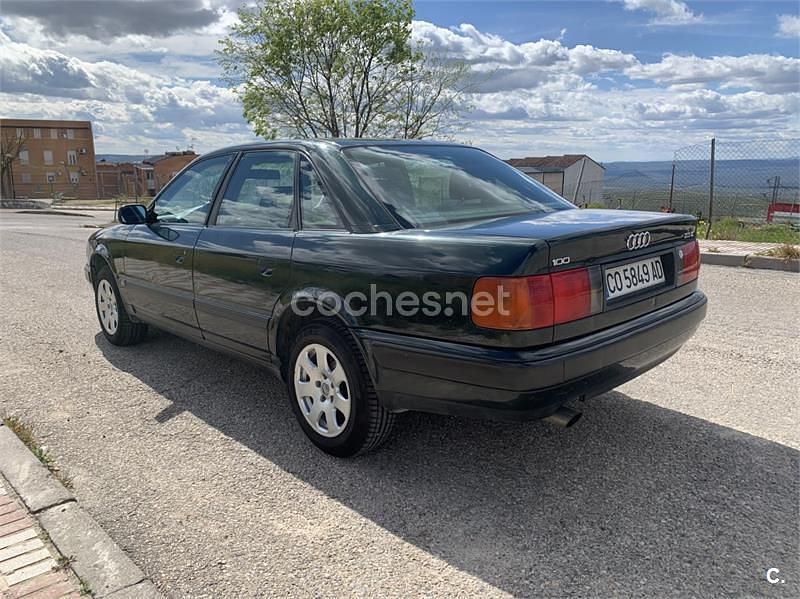 Usado Audi 100 133 CV (97 kW) 1992 Verde Berlina
