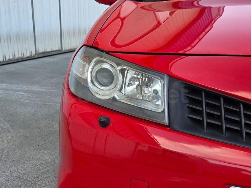 Usado Renault Mégane II 225 CV (165 kW) 2008 Rojo Berlina