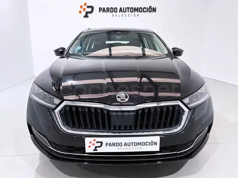 Usado Skoda Octavia 150 CV (110 kW) 2024 Negro Familiar