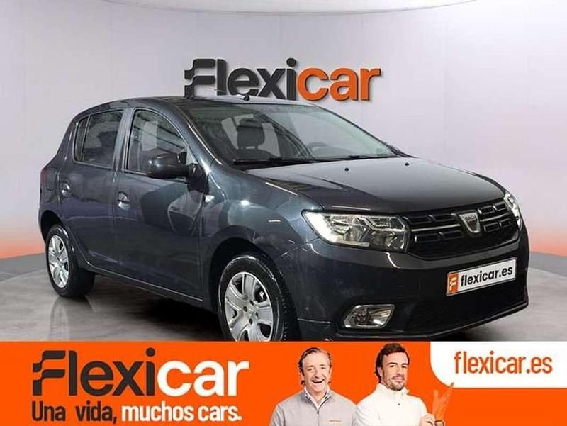 Usado Dacia Sandero Comfort 90 CV (66 kW) 2019 Azul Utilitario