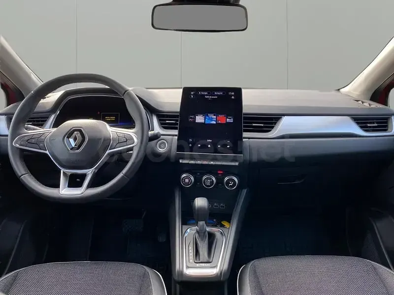 Usado Renault Captur Techno 145 CV (106 kW) 2023 Rojo SUV