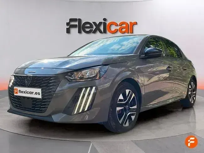Usado Peugeot 208 Allure 100 CV (73 kW) 2025 Gris Utilitario