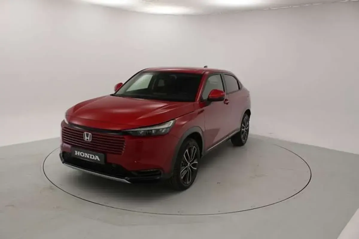 Usado Honda HR-V Advance 131 CV (96 kW) 2025 Rojo SUV
