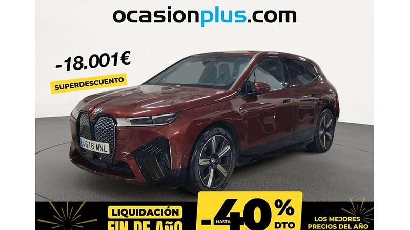 Rojo Usado 2024 BMW iX SUV | 60.889 € (Un poco caro) - Imagen 1/4