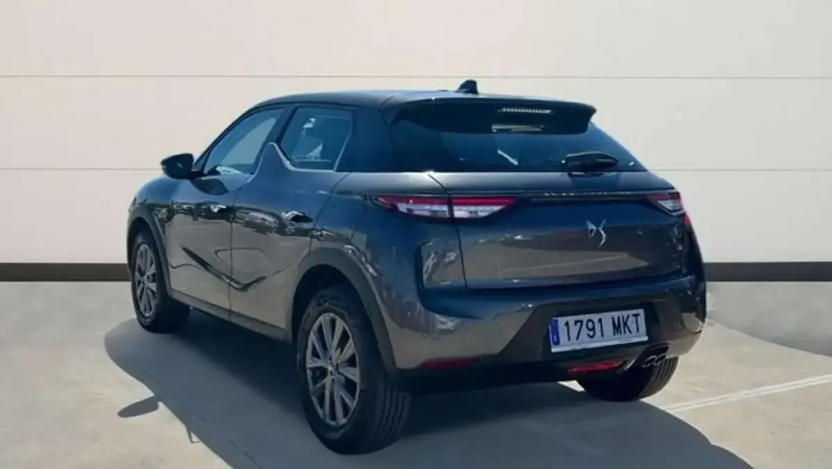 Usado DS Automobiles DS3 Crossback Bastille 131 CV (96 kW) 2023 Gris SUV