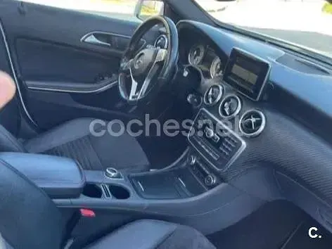 Usado Mercedes A200 AMG line 136 CV (100 kW) 2014 Blanco Utilitario