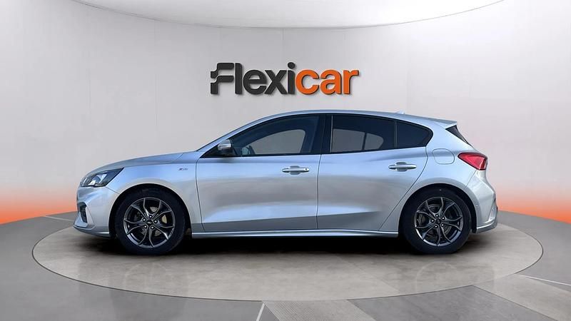 Usado Ford Focus ST-Line 125 HP (91 kW) 2019 Cinzento Sedan